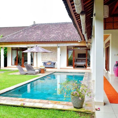 Villa Heliconia Ubud Esterno foto