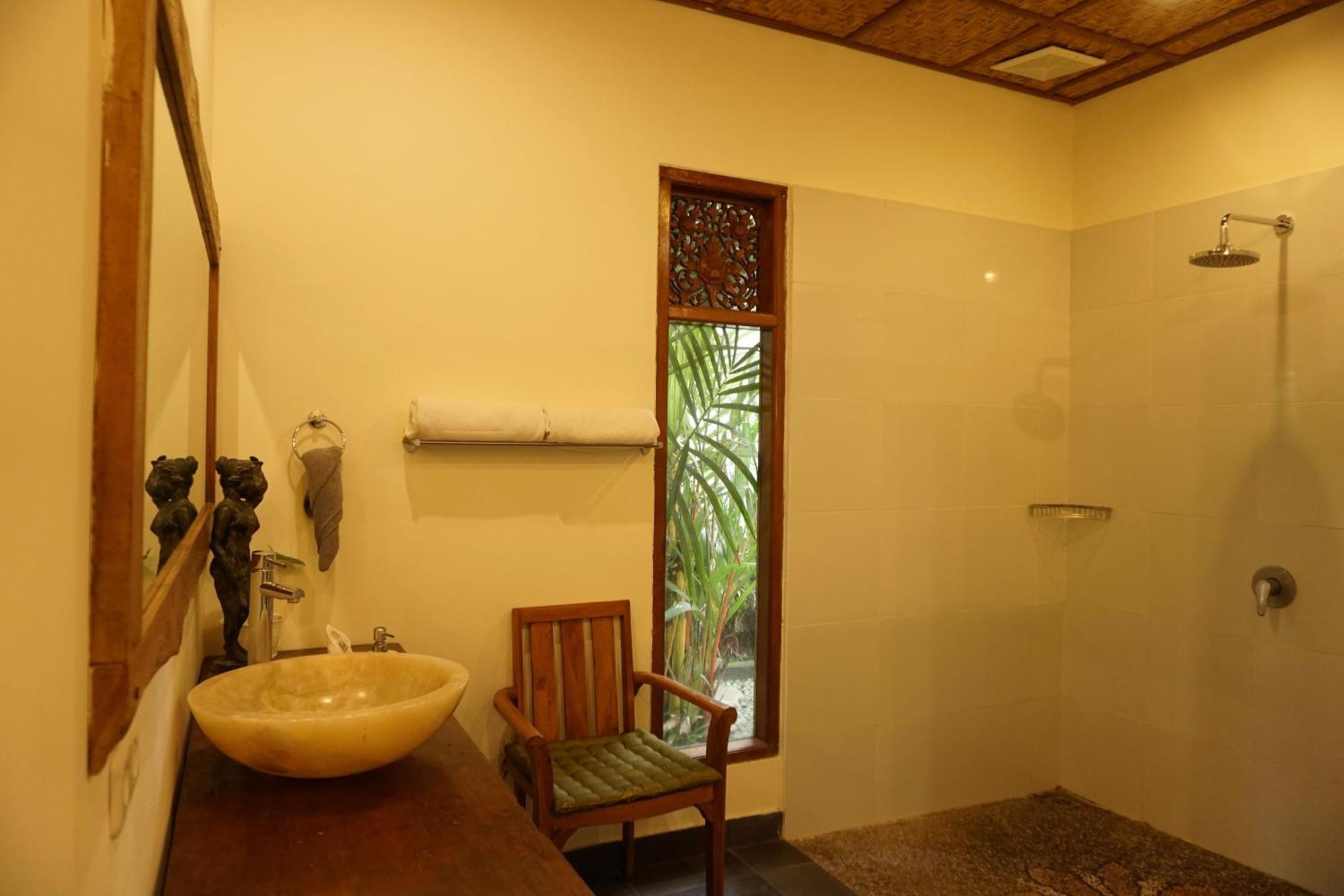 Villa Heliconia Ubud Esterno foto